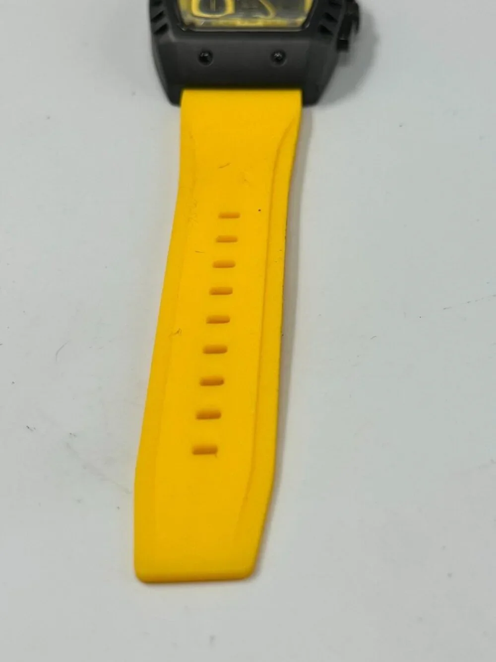 Naviforce Chronograph Watch Mens 42MM Black Yellow New Battery 10
